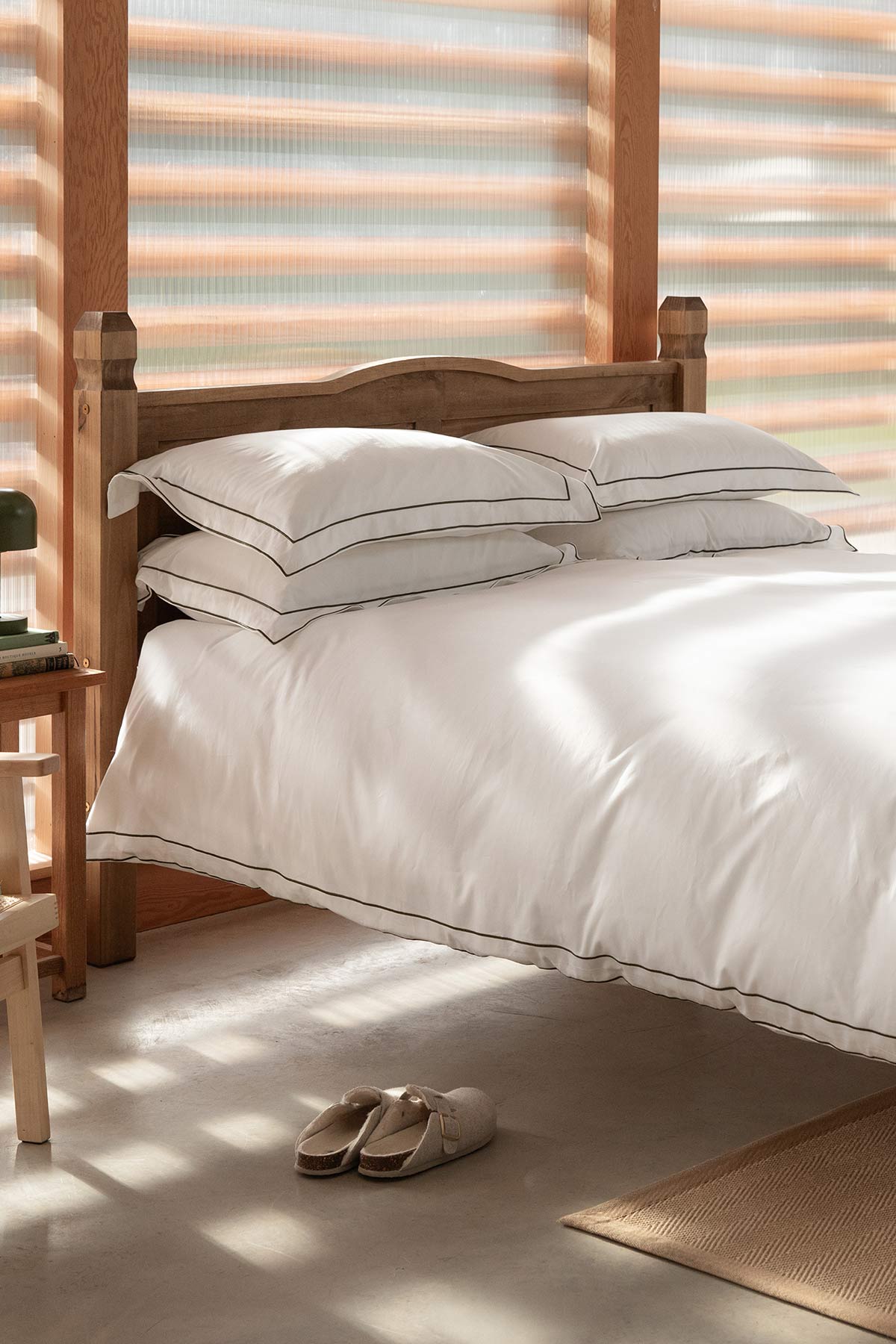 Woodland Green Framed Edged Bedding by Beaumont & Brown