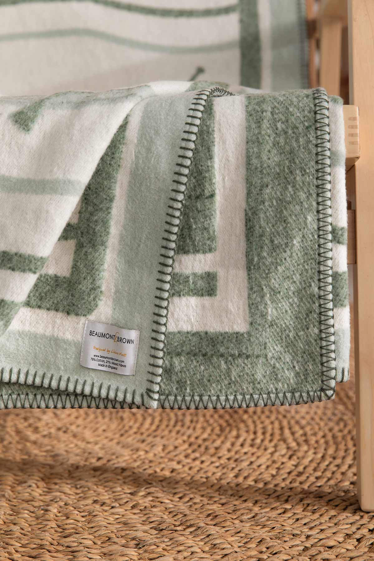 Green Rowing Boat Design Blanket (225Wx170Lcm)