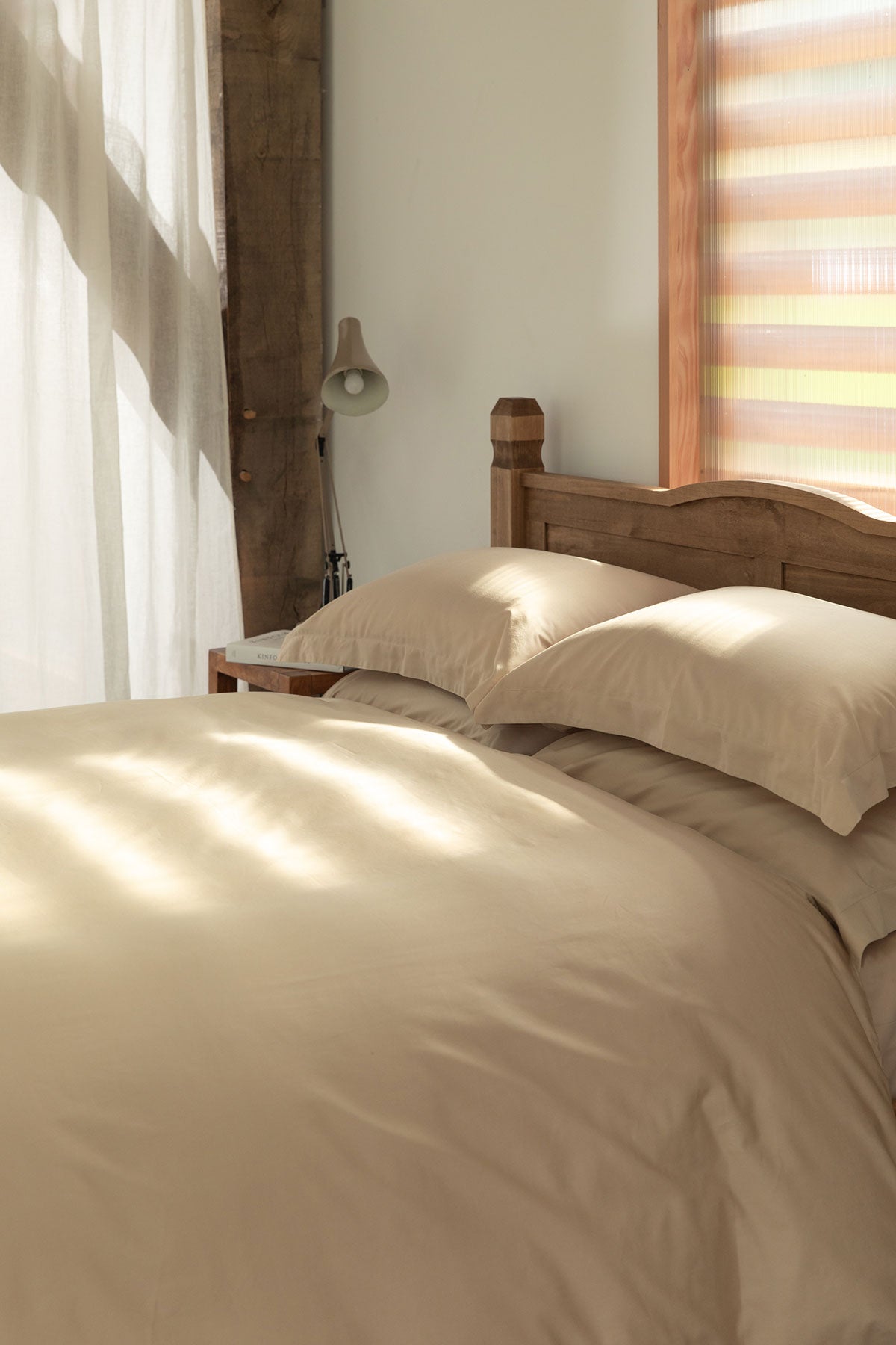 Latte 400TC Bedding by Beaumont & Brown
