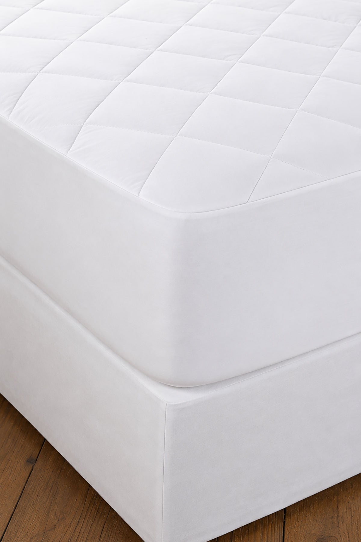 Mattress Protector by Beaumont & Brown