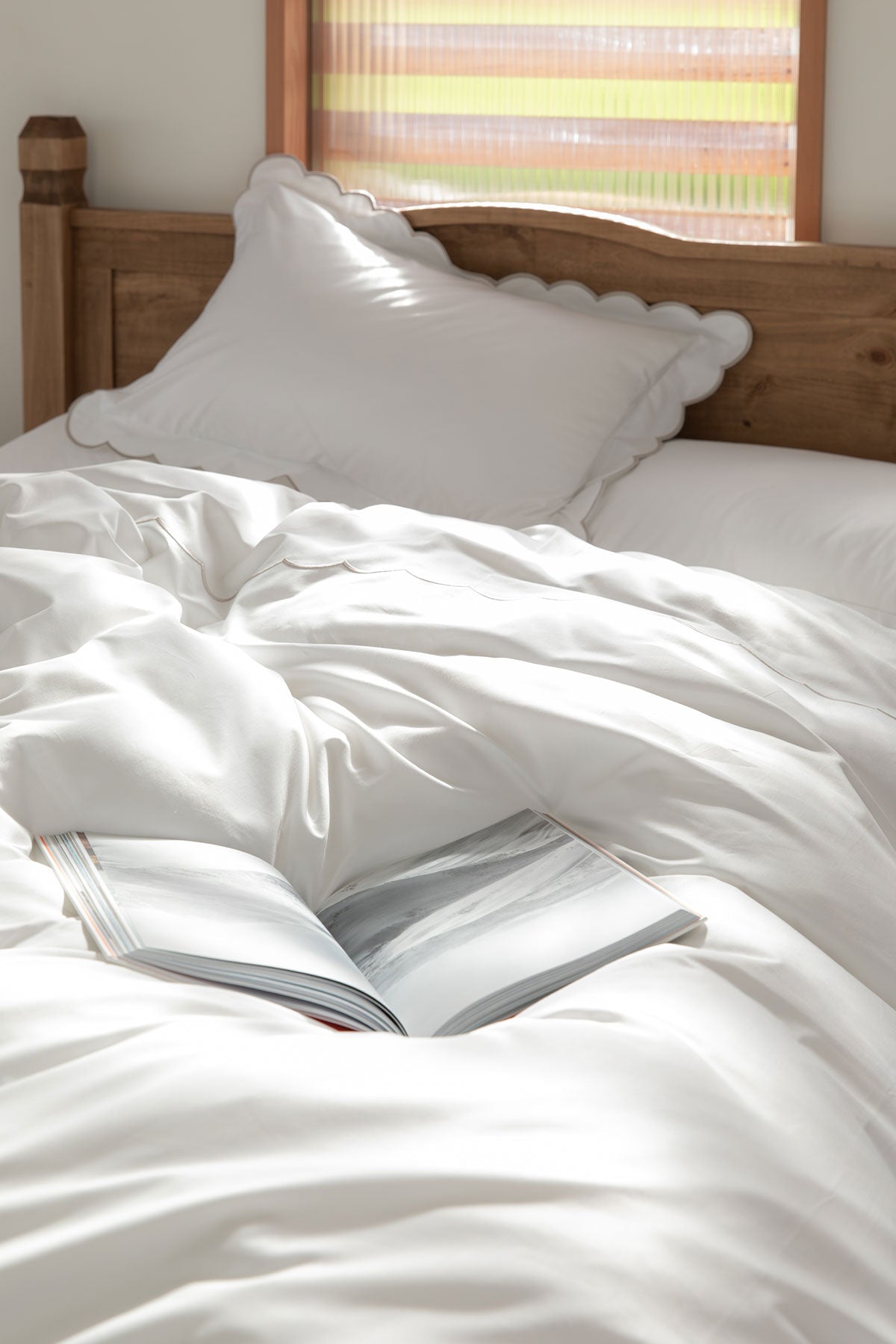 Cashmere Stone Scallop Edged 400TC Bedding Set by Beaumont & Brown
