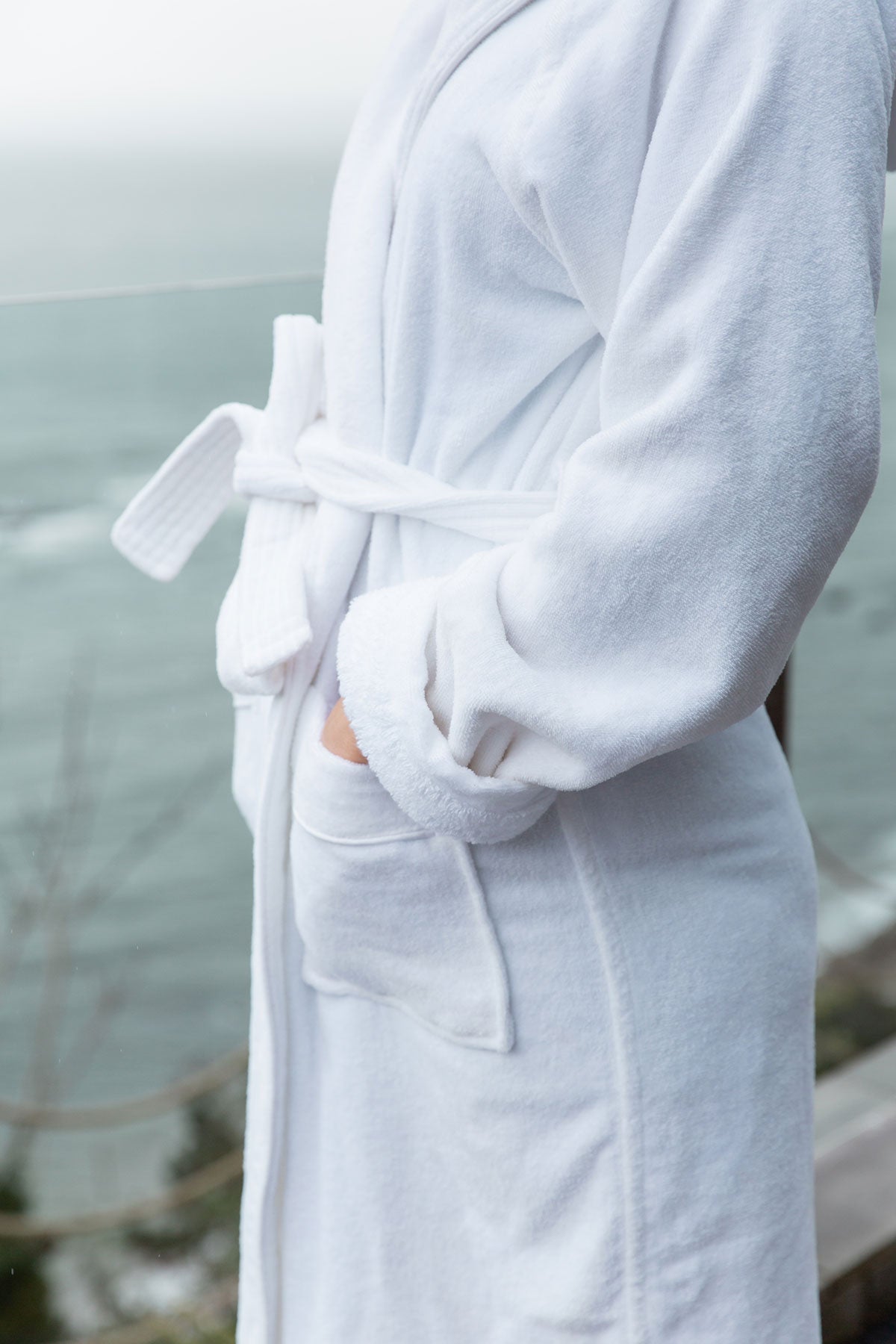 White Collared Bath Robe by Beaumont & Brown