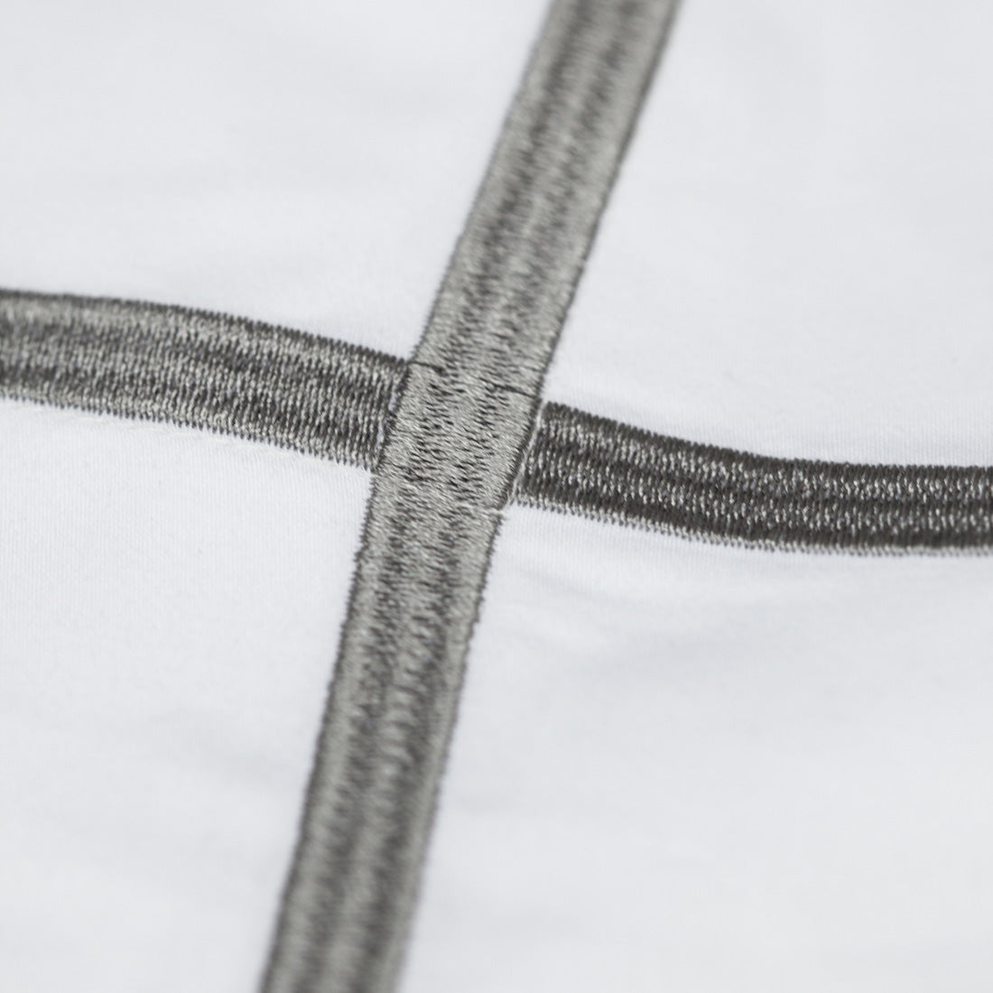 Grey Cross Border 400TC Pillowcases.