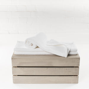 Pure White Lightweight Bath Mat by Beaumont & Brown