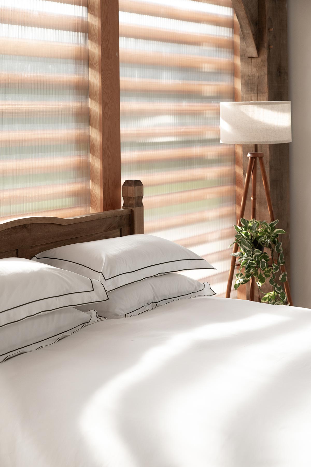 Woodland Green Framed Edged Bedding by Beaumont & Brown