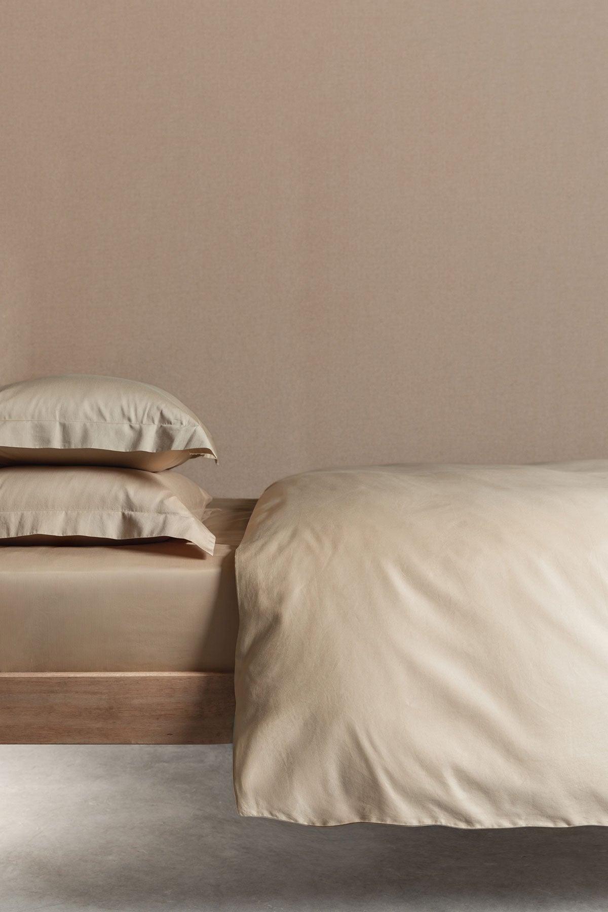 Latte 400TC Bedding by Beaumont & Brown