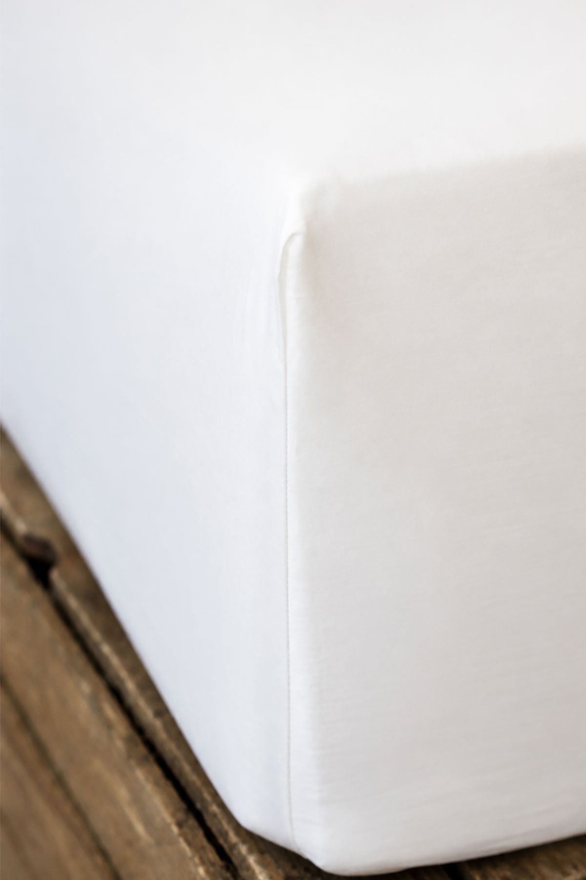 400TC Fitted Sheet by Beaumont & Brown