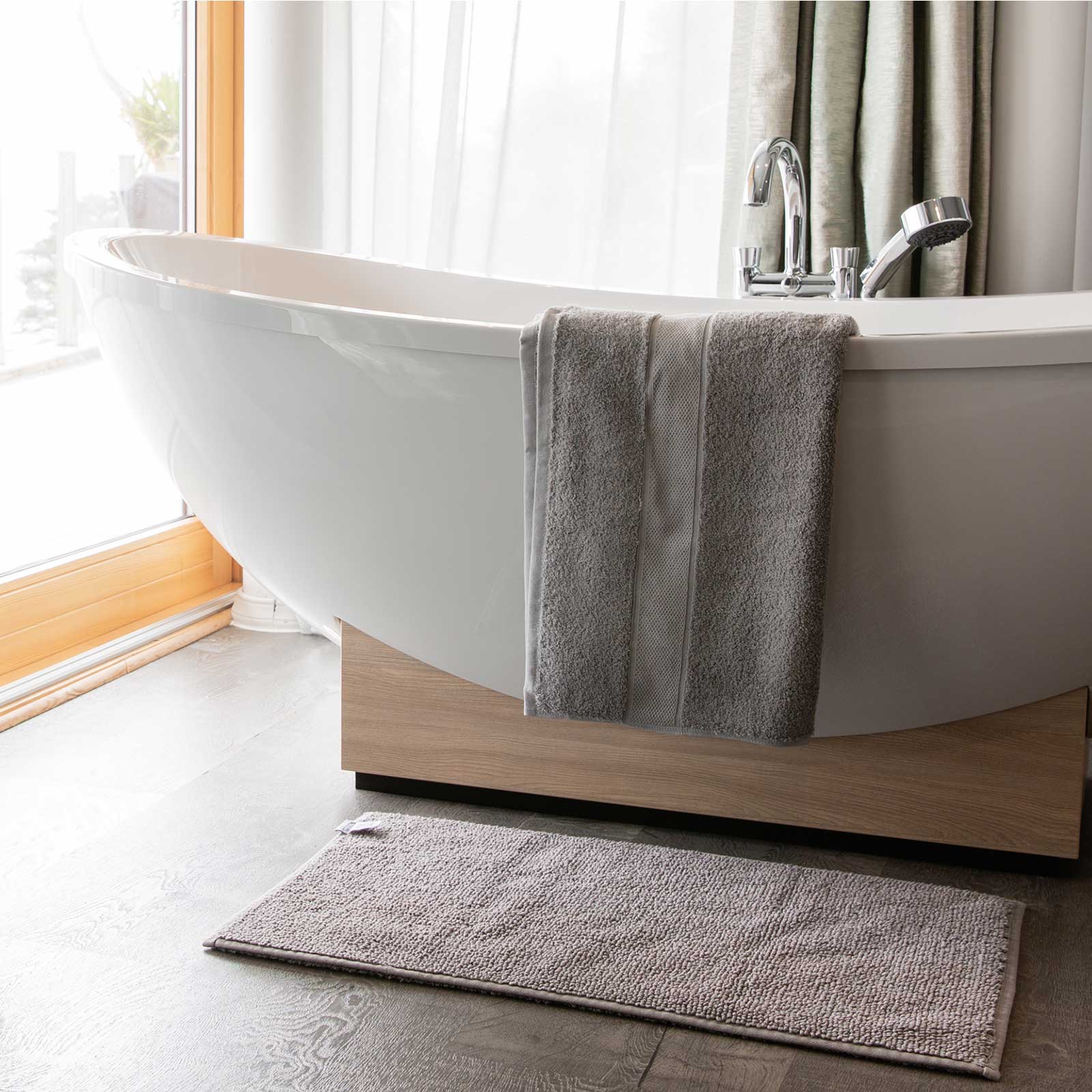 DADA Bathroom Rugs Waterproof Bath Mats Tuft Stripe Bath Rug