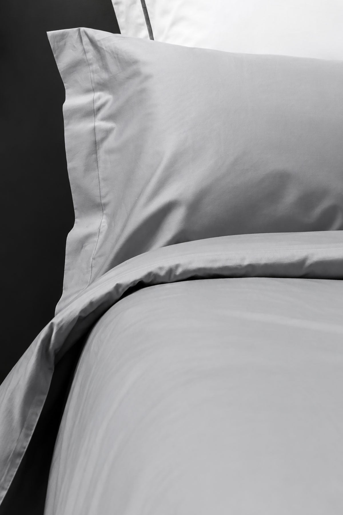 Silver 400TC Pillowcases by Beaumont & Brown