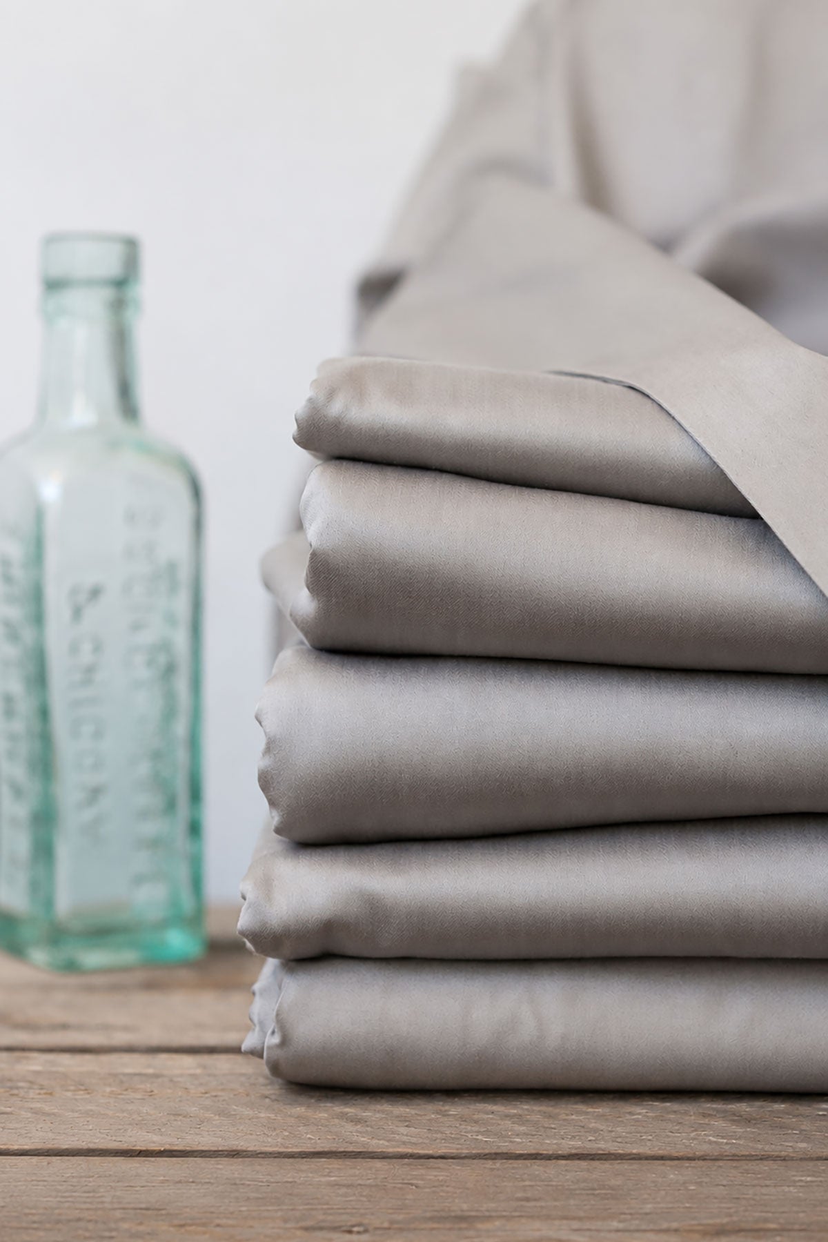 Silver 400TC Fitted Bed Sheet by Beaumont & Brown