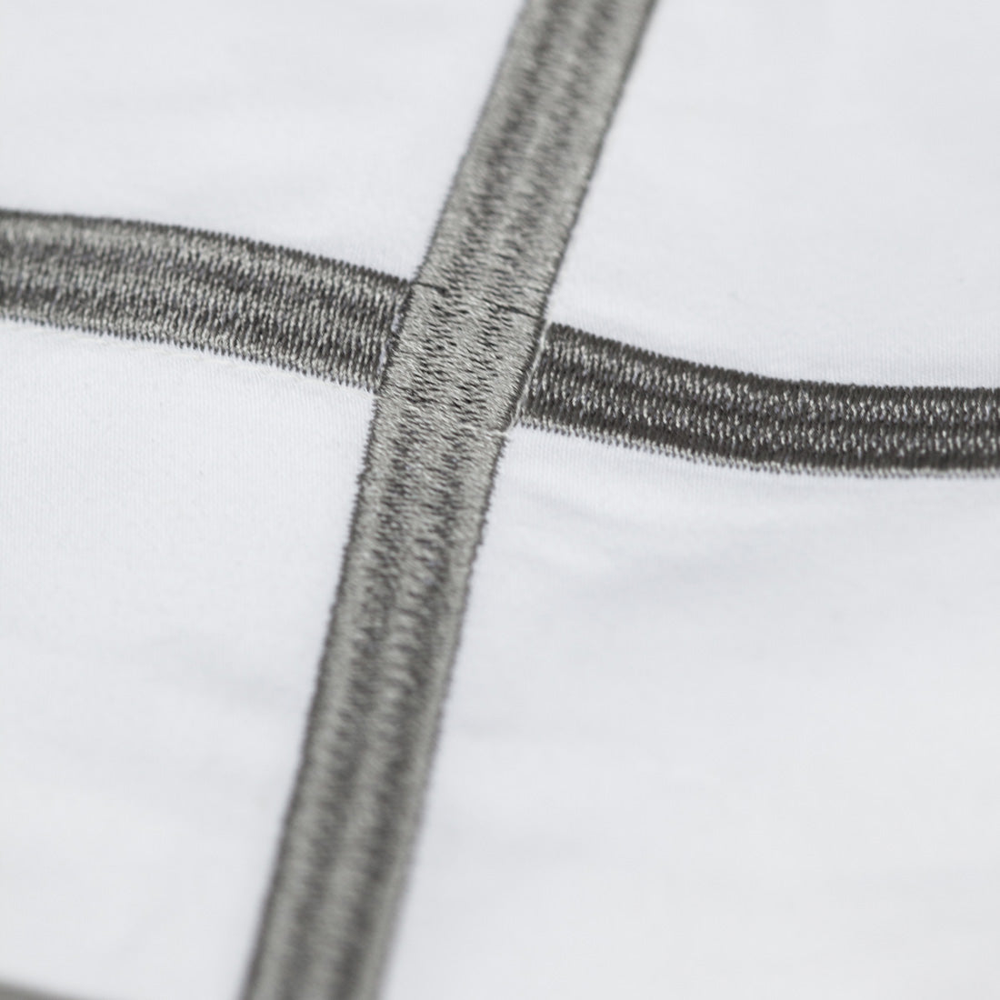 Grey Cross Border 400TC Duvet Cover.