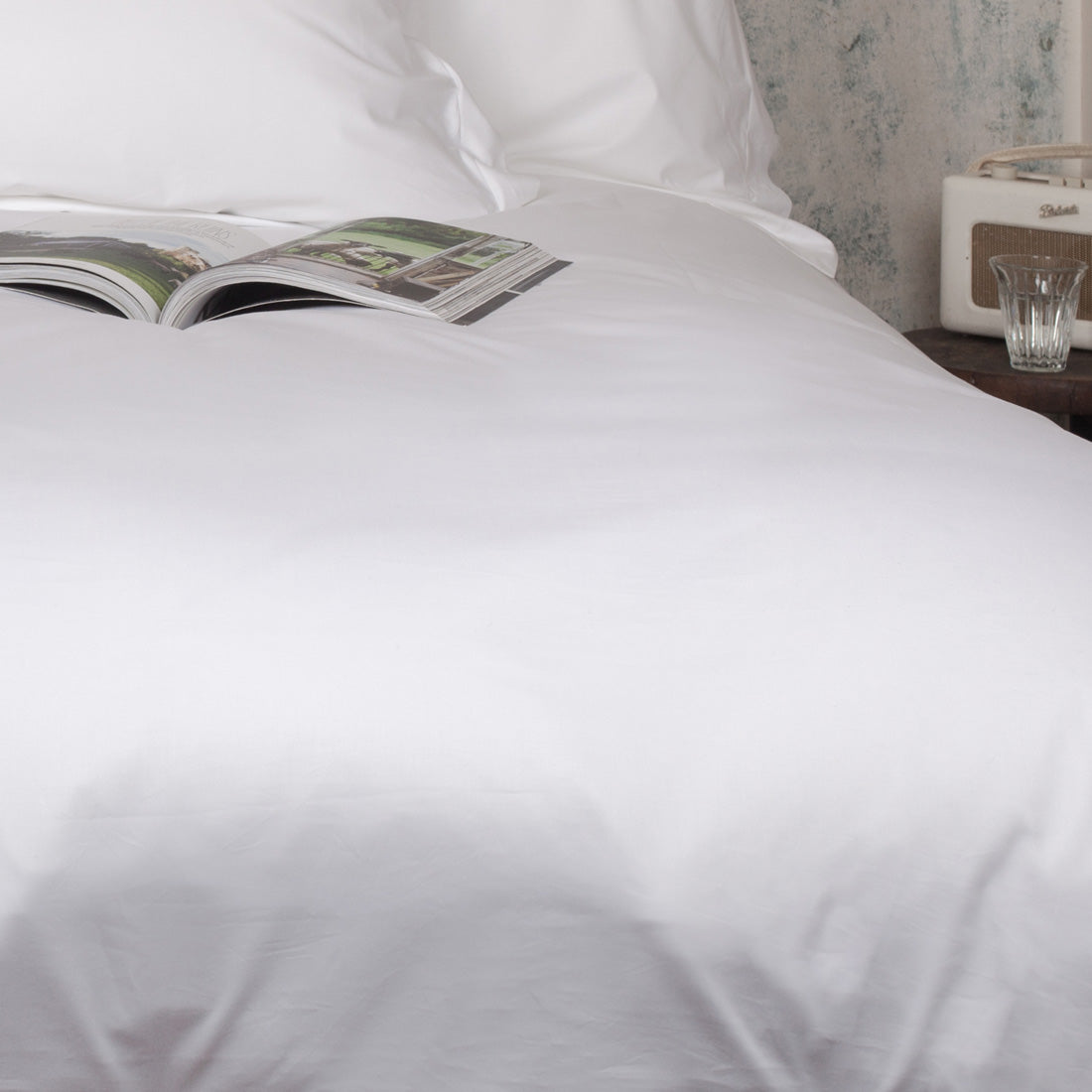 Luxury Fitted Sheets White Cotton Sateen Fitted Sheets Beaumont & Brown