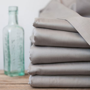 Silver 400TC Fitted Sheets from Beaumont & Brown